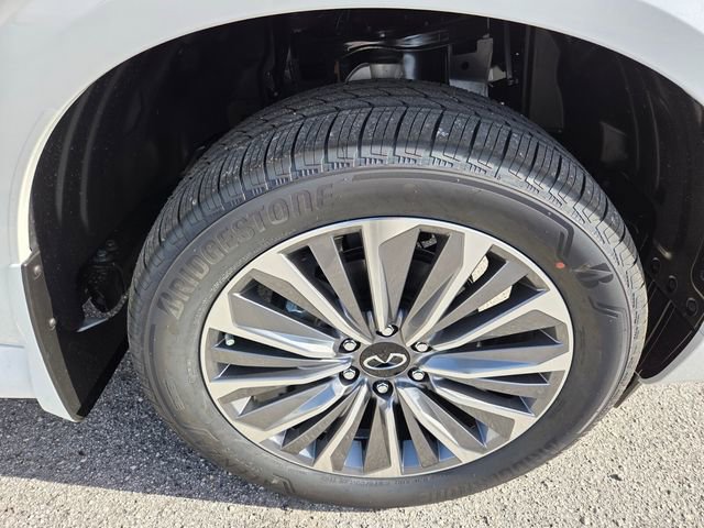 New 2026 INFINITI QX80 Luxe w/ Cargo Package RWD image 9