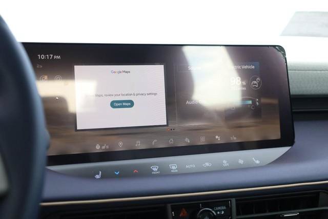 New 2026 Nissan Leaf Platinum+ w/ Cargo Package (Platinum+) FWD image 11
