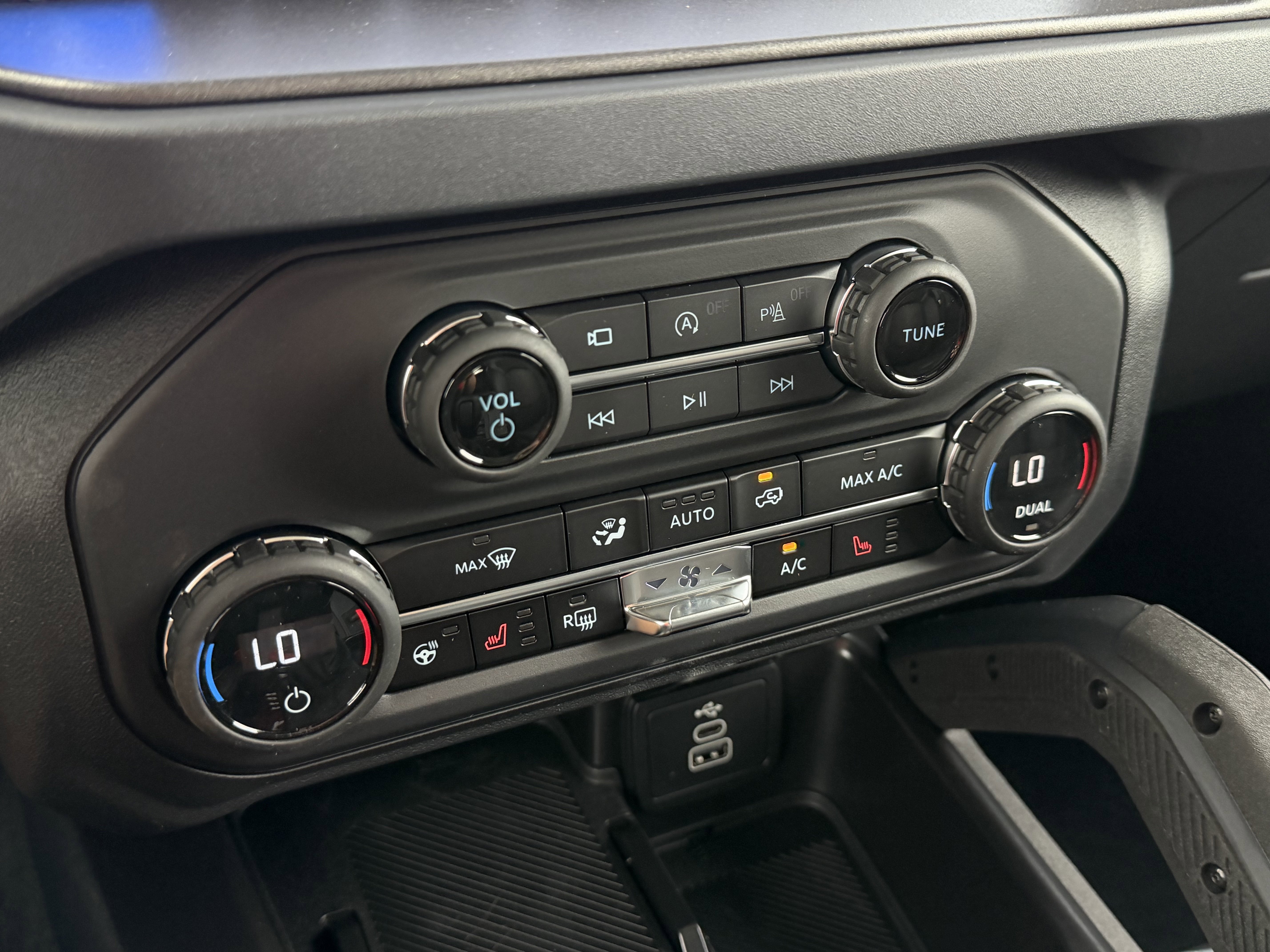 New 2026 Ford Bronco Raptor AWD/4WD image 17