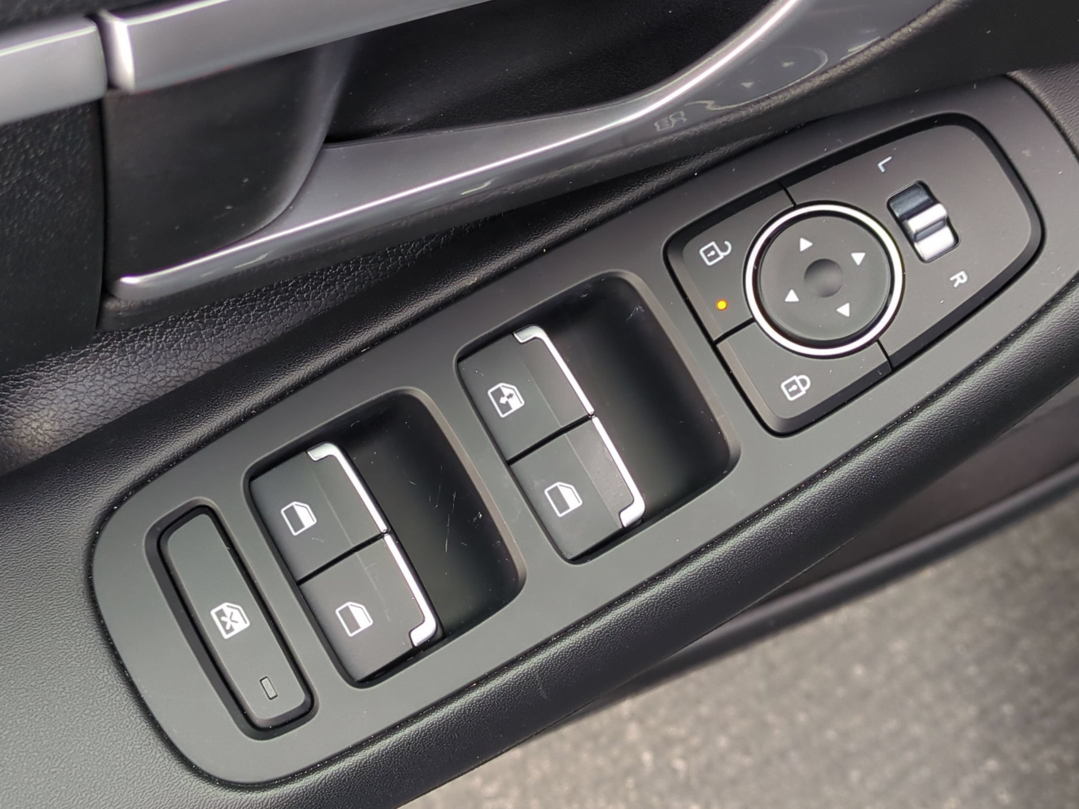 Certified 2025 Hyundai Sonata SE FWD image 16
