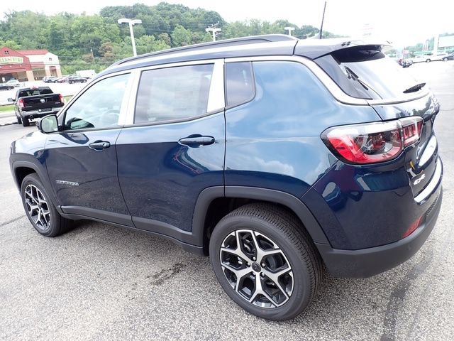 New 2026 Jeep Compass Limited AWD/4WD image 3