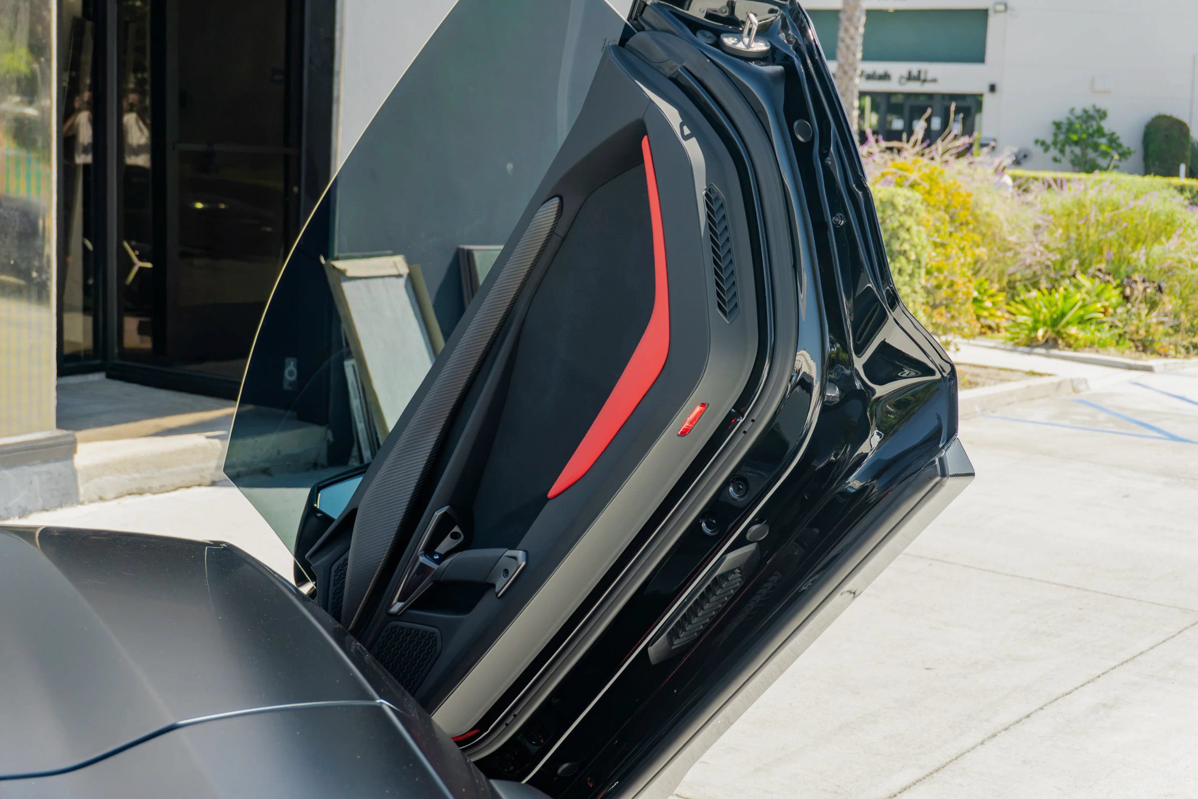 Used 2025 Lamborghini Revuelto AWD/4WD image 60