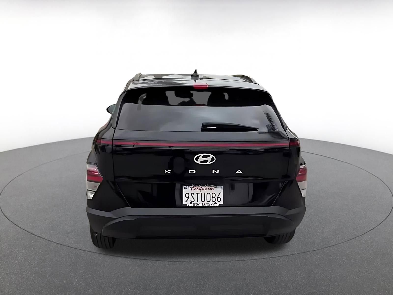 Used 2025 Hyundai Kona SEL image 12