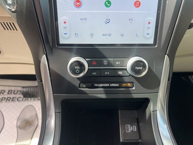 Used 2024 Ford Edge Titanium AWD/4WD image 32