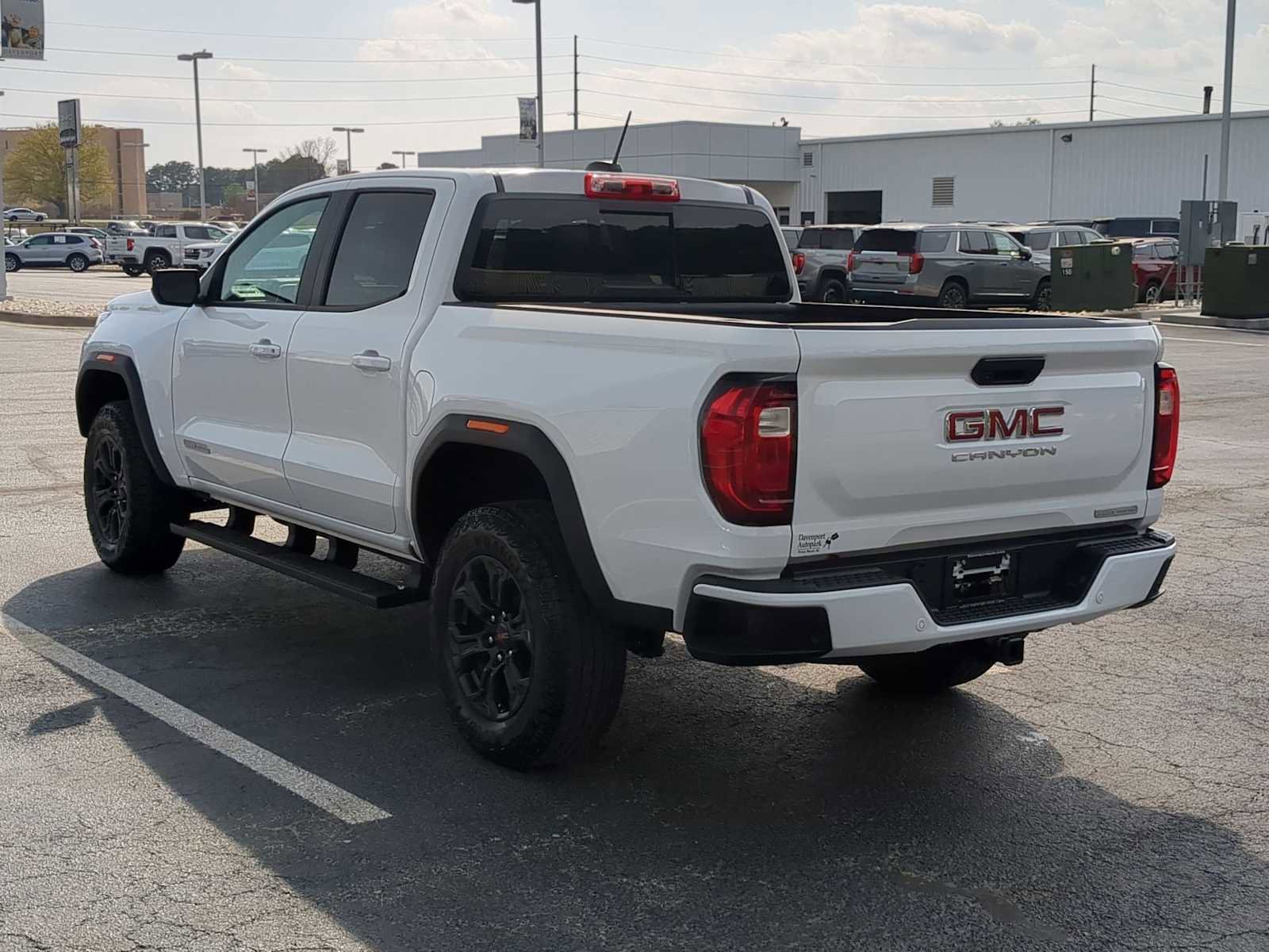 Used 2024 GMC Canyon Elevation w/ Elevation Premium Package image 6