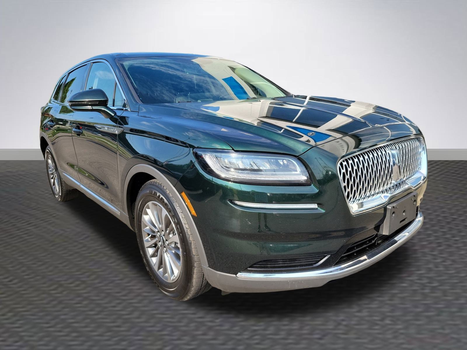 Used 2021 Lincoln Nautilus Reserve w/ Cargo Utility Package