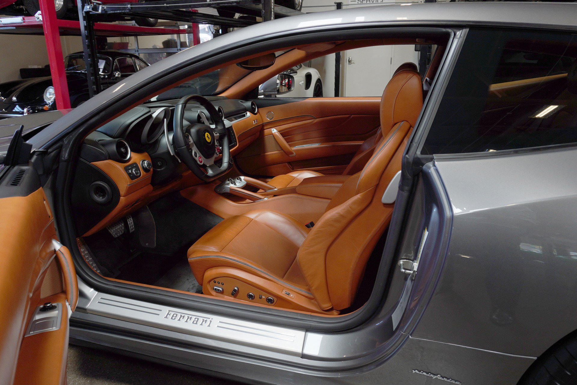 Used 2012 Ferrari FF AWD/4WD image 28