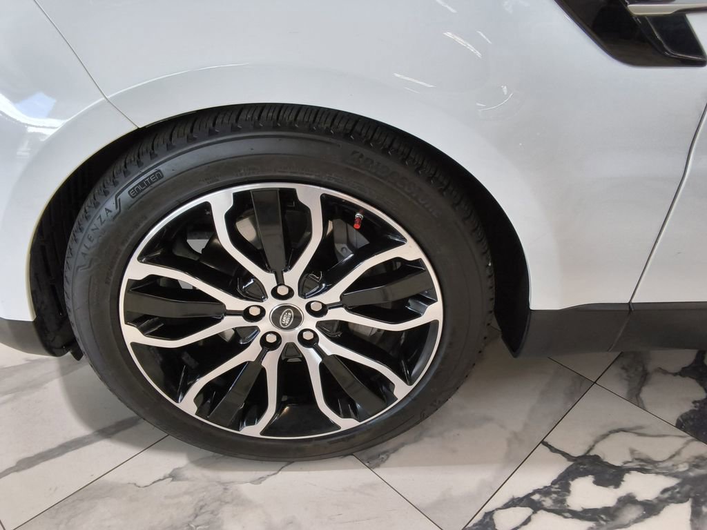 Used 2019 Land Rover Range Rover Sport SE image 8