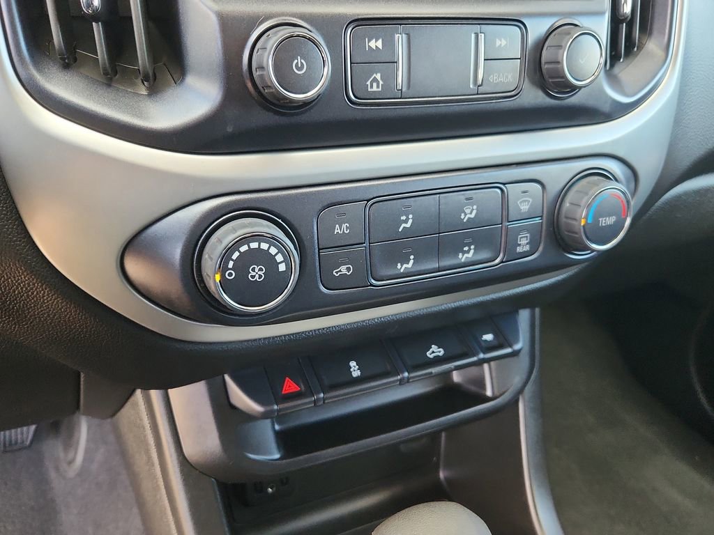 Used 2022 Chevrolet Colorado LT w/ LT Convenience Package AWD/4WD image 23