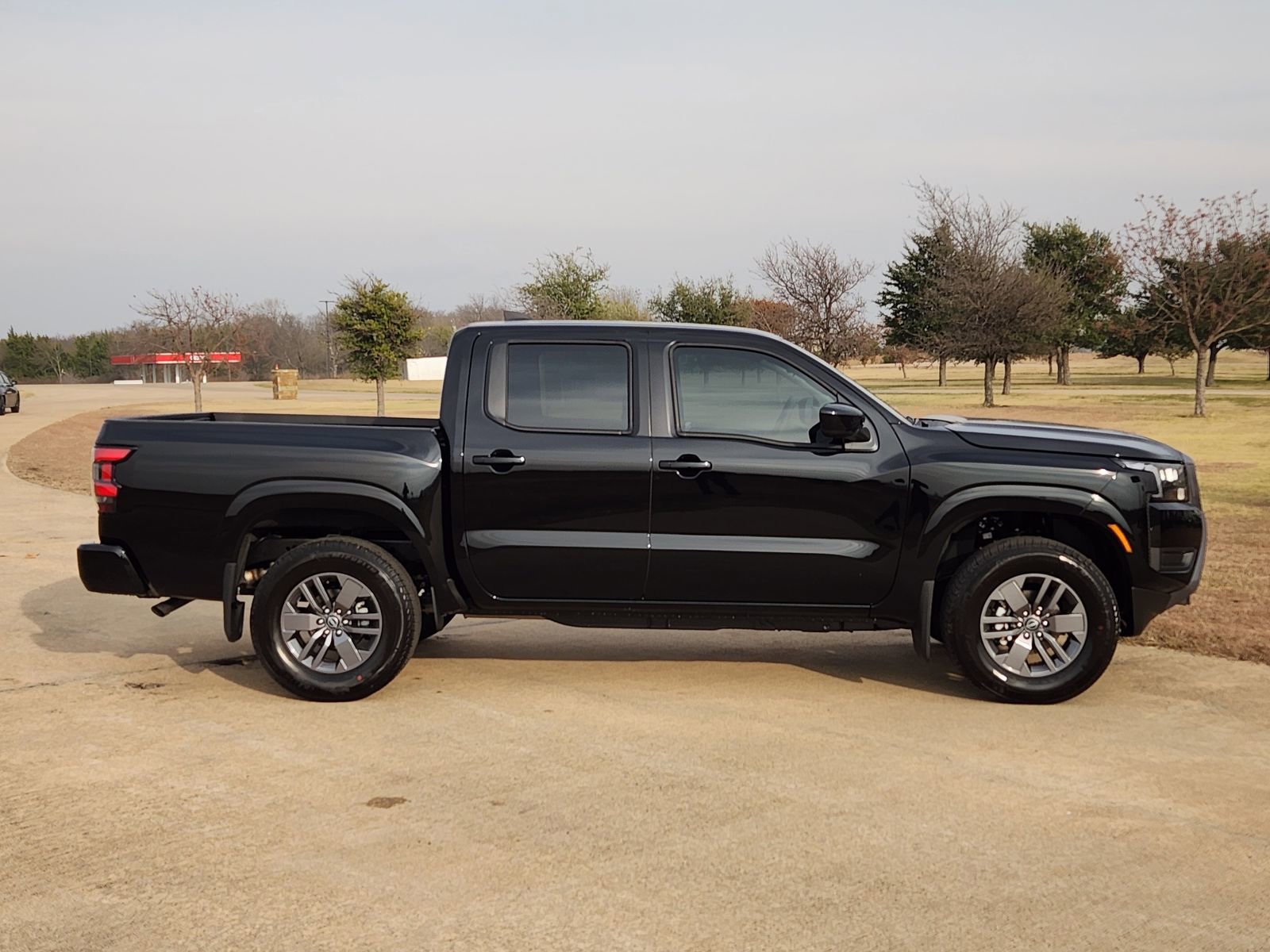 New 2026 Nissan Frontier SV w/ All-Weather Content Package AWD/4WD image 7