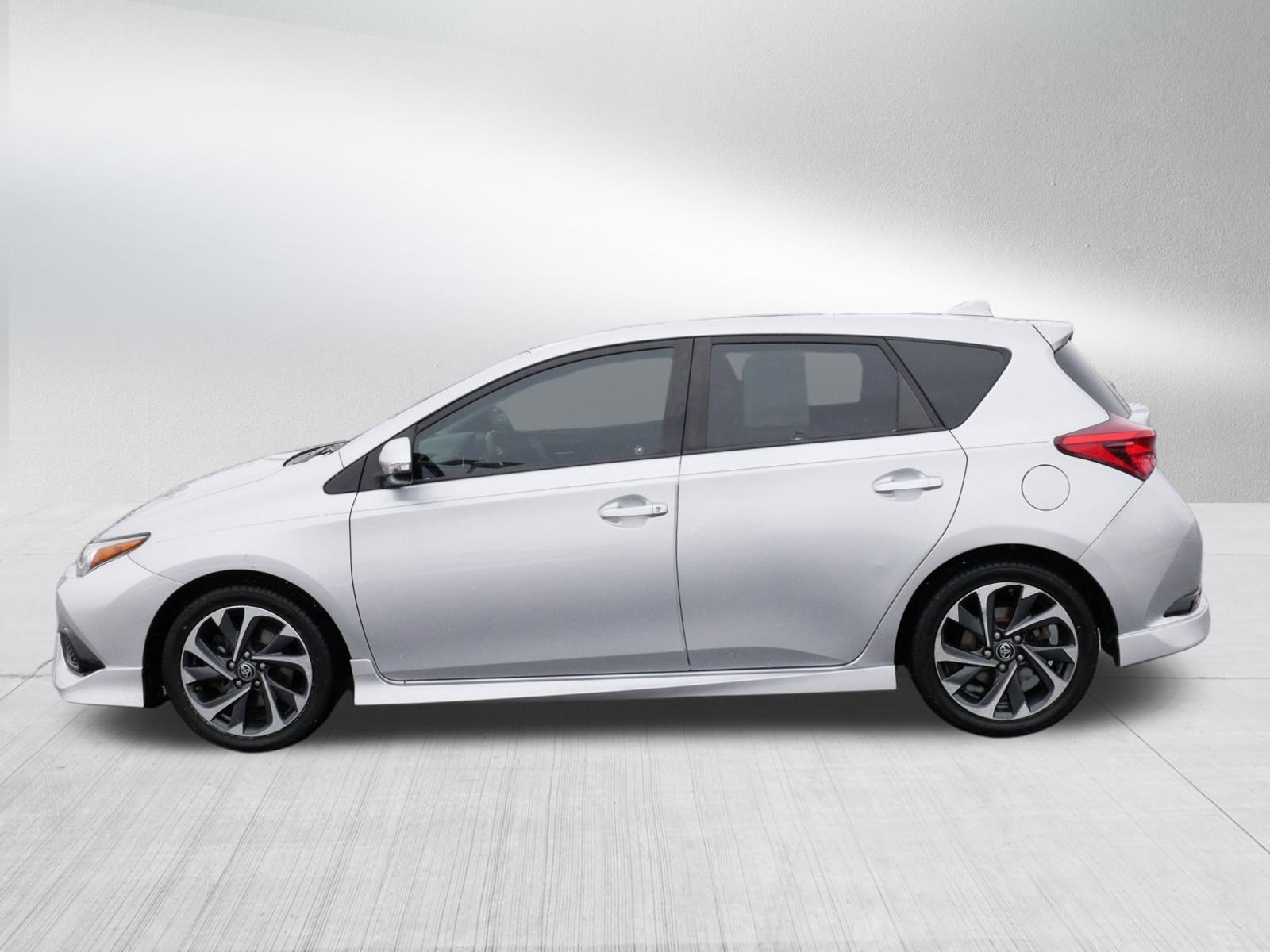 Used 2018 Toyota Corolla iM image 4