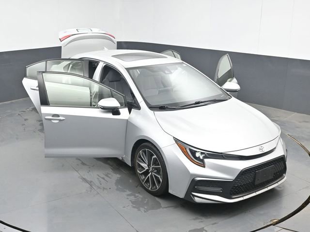 Used 2020 Toyota Corolla SE w/ SE Premium Package FWD image 46