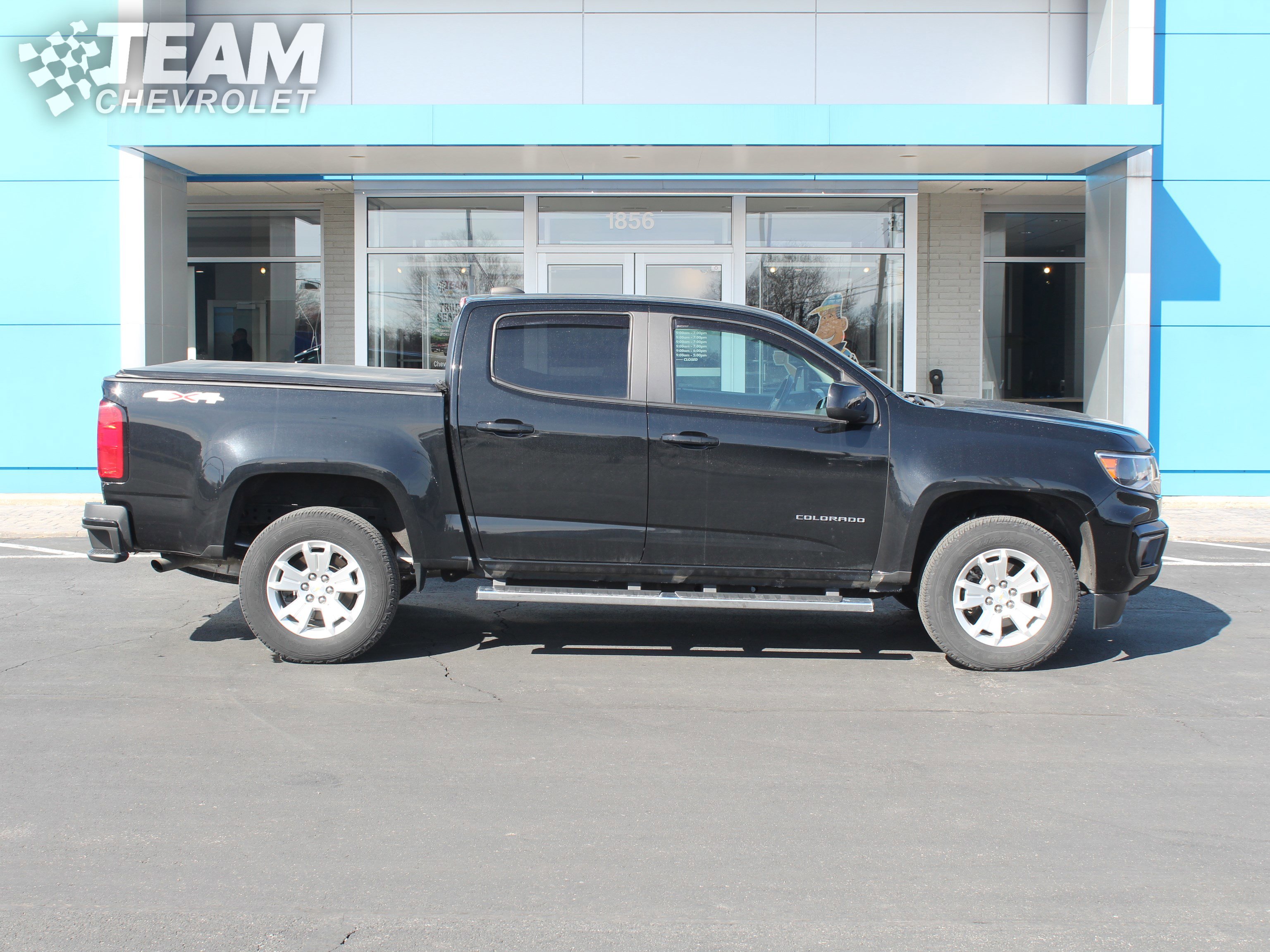 Certified 2021 Chevrolet Colorado LT w/ LT Convenience Package image 3