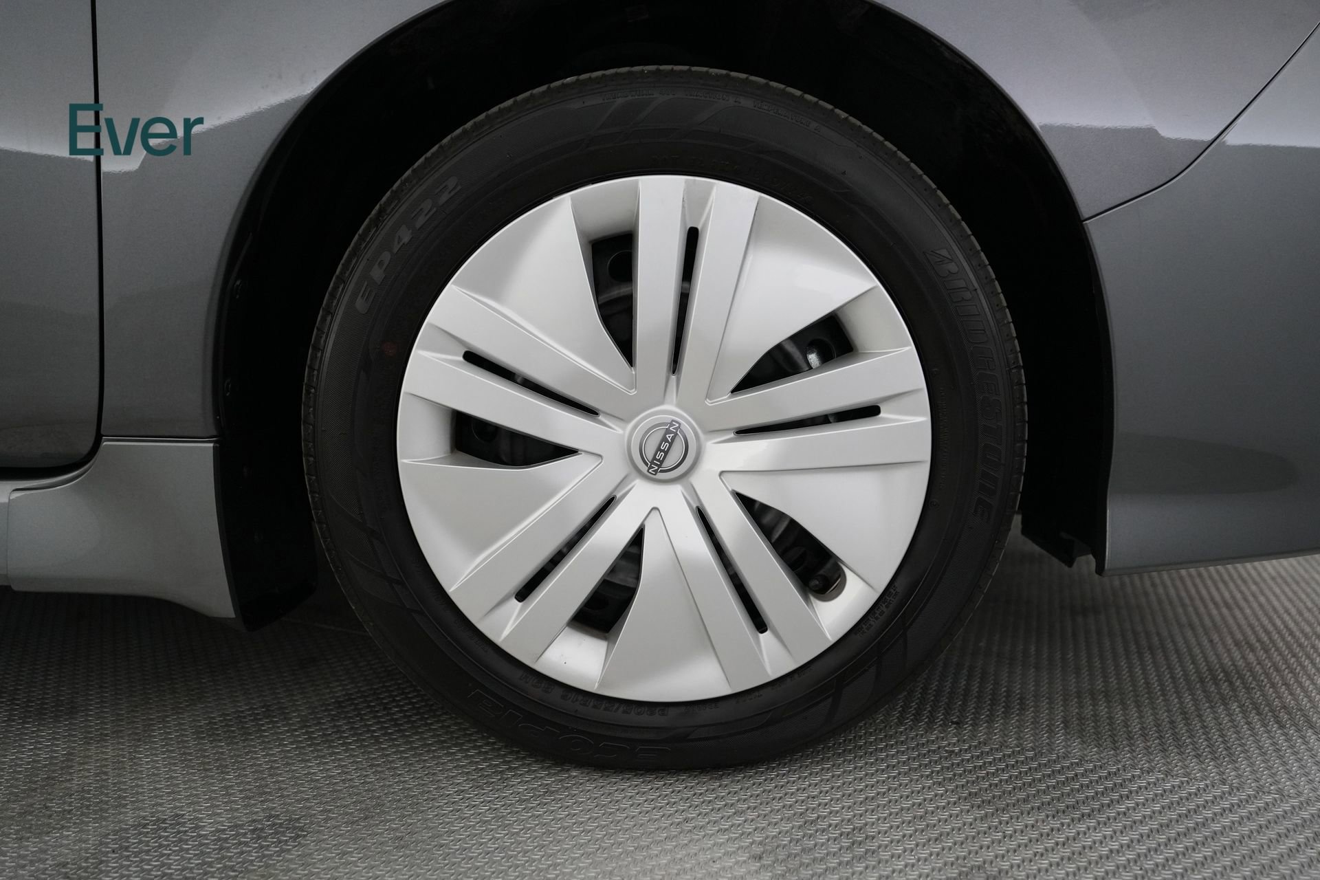 Used 2025 Nissan Leaf S image 20