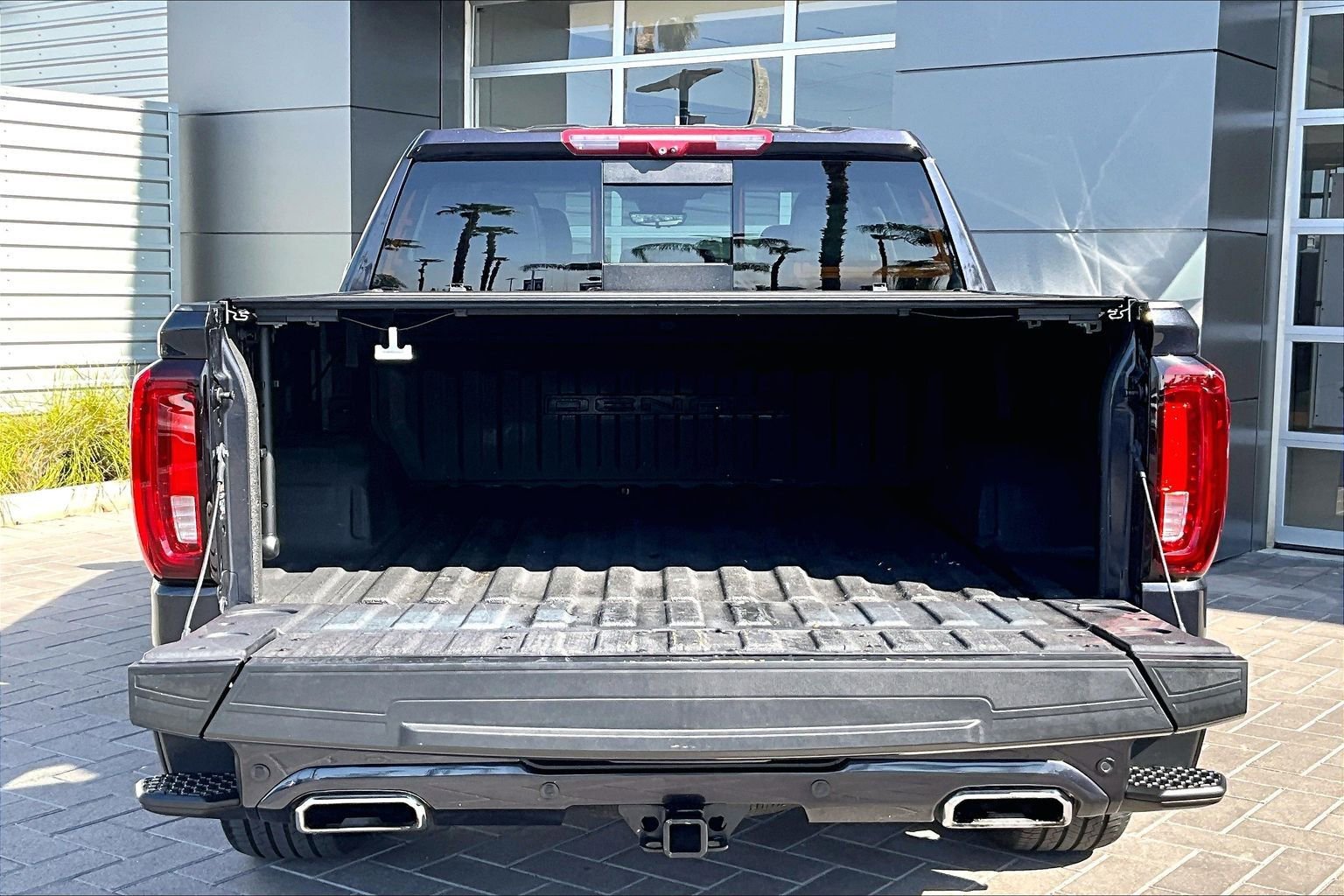 Used 2024 GMC Sierra 1500 Denali image 4