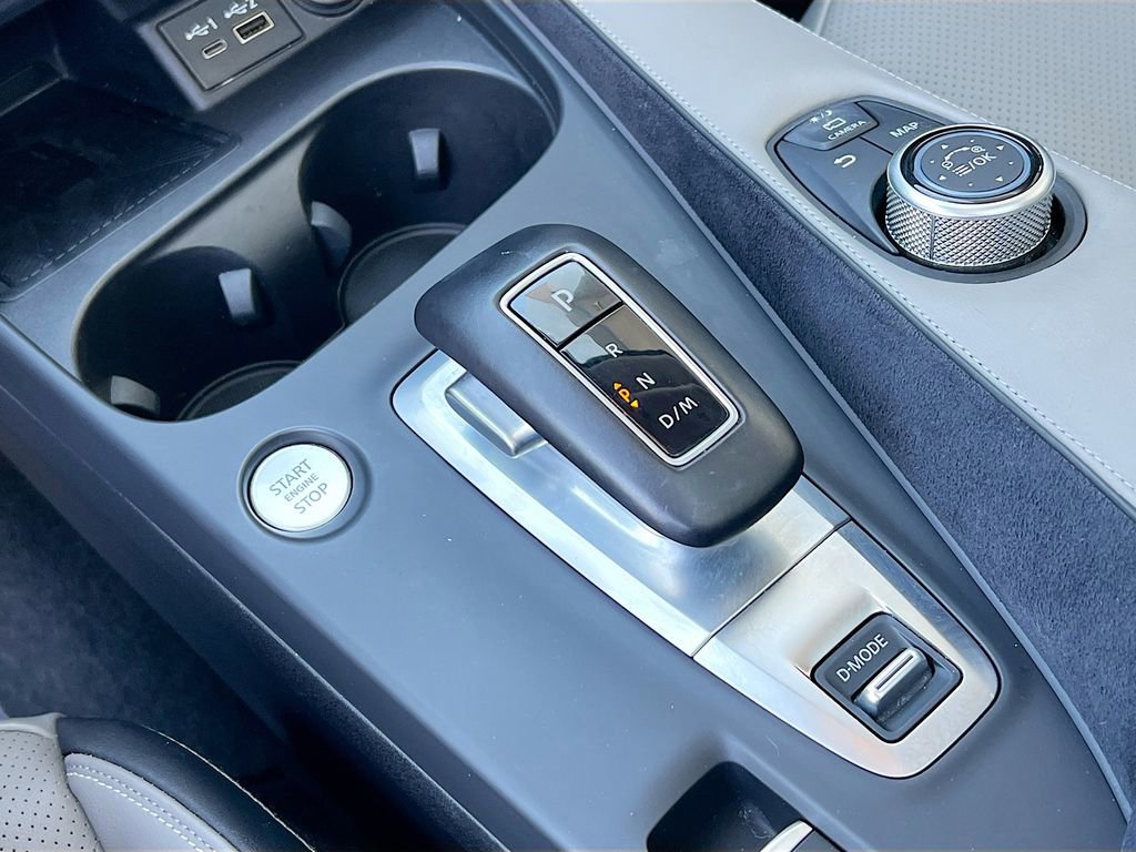 Used 2023 INFINITI QX50 Sensory image 17