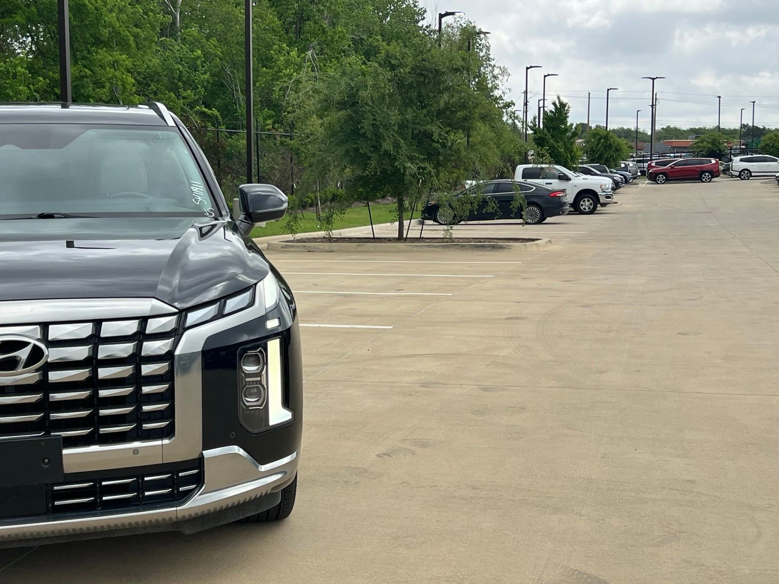 Used 2024 Hyundai Palisade Calligraphy AWD/4WD image 3