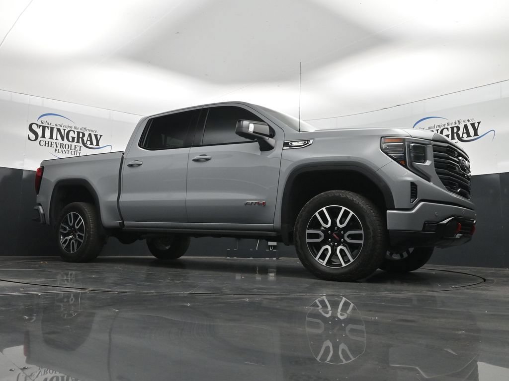Used 2025 GMC Sierra 1500 AT4 w/ AT4 Premium Package AWD/4WD image 26
