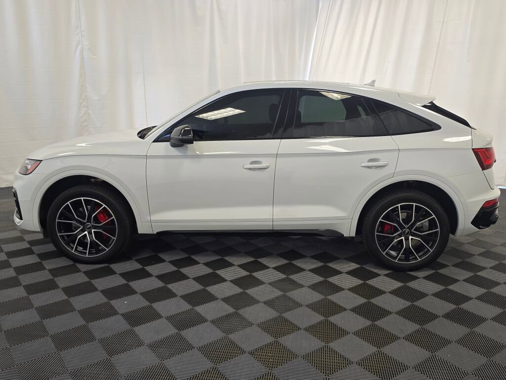 Used 2025 Audi SQ5 Premium Plus w/ Premium Plus Package image 3