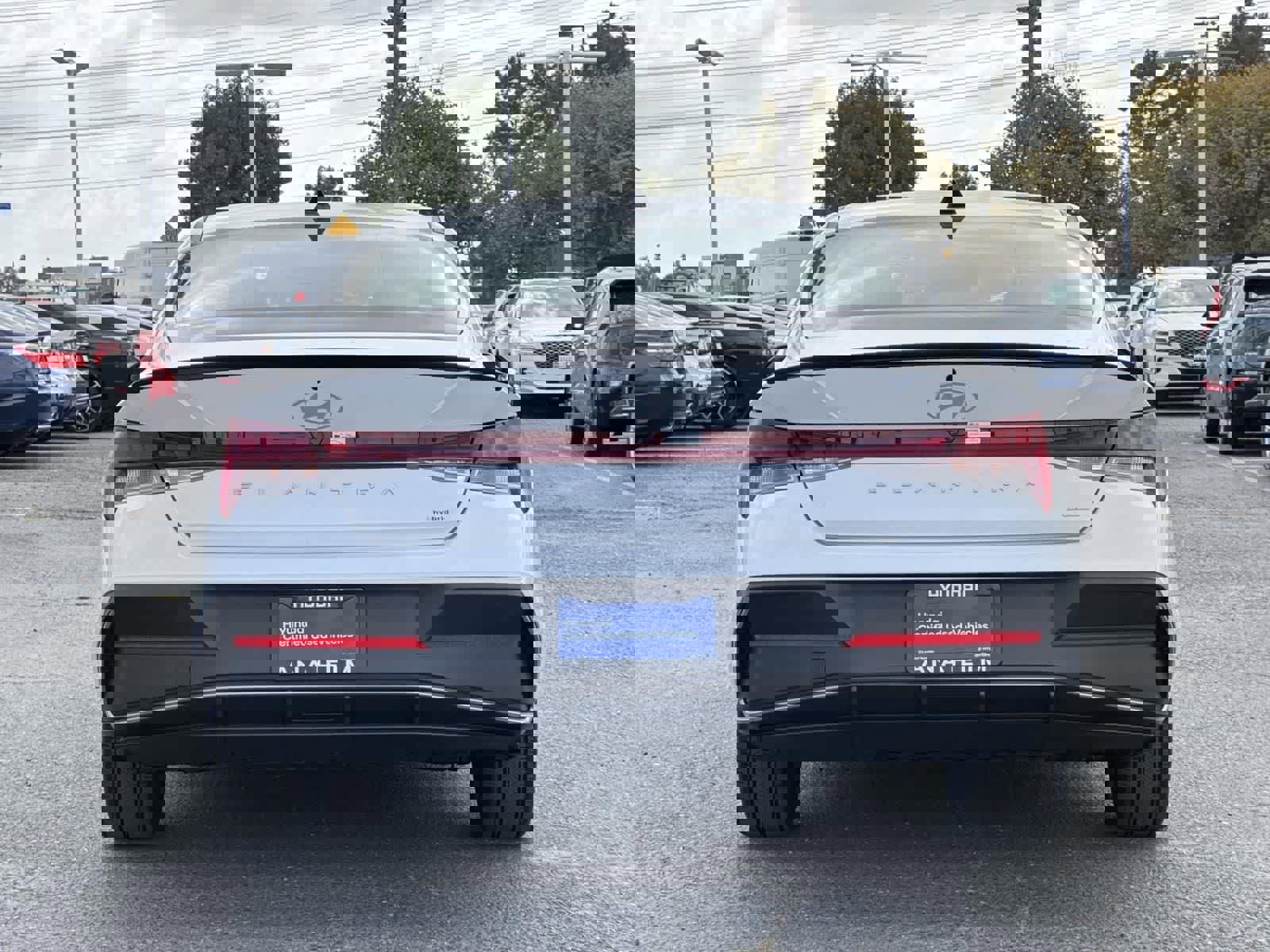 Certified 2025 Hyundai Elantra SEL image 4