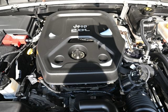 Used 2019 Jeep Wrangler Unlimited Sahara AWD/4WD image 17