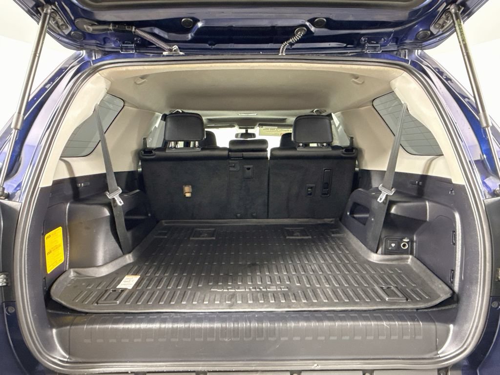 Certified 2019 Toyota 4Runner SR5 Premium AWD/4WD image 28