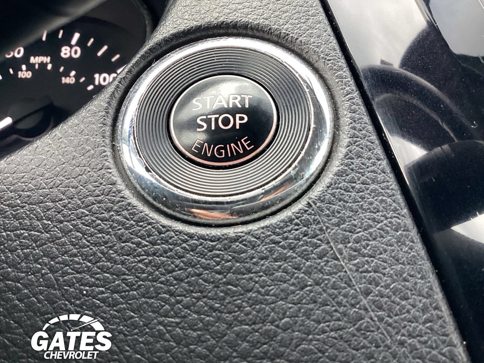 Used 2017 Nissan Rogue SV AWD/4WD image 20