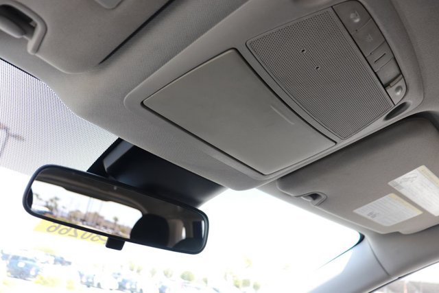 Used 2020 Nissan Rogue SV FWD image 27