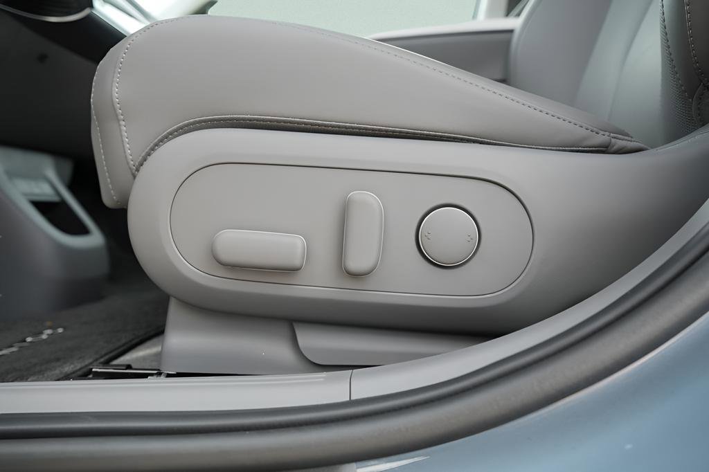 New 2026 Hyundai Ioniq 5 SEL AWD/4WD image 22