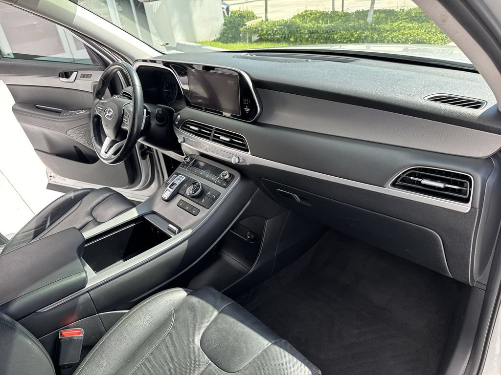 Used 2022 Hyundai Palisade SEL w/ 8P Bench Seat Package AWD/4WD image 32