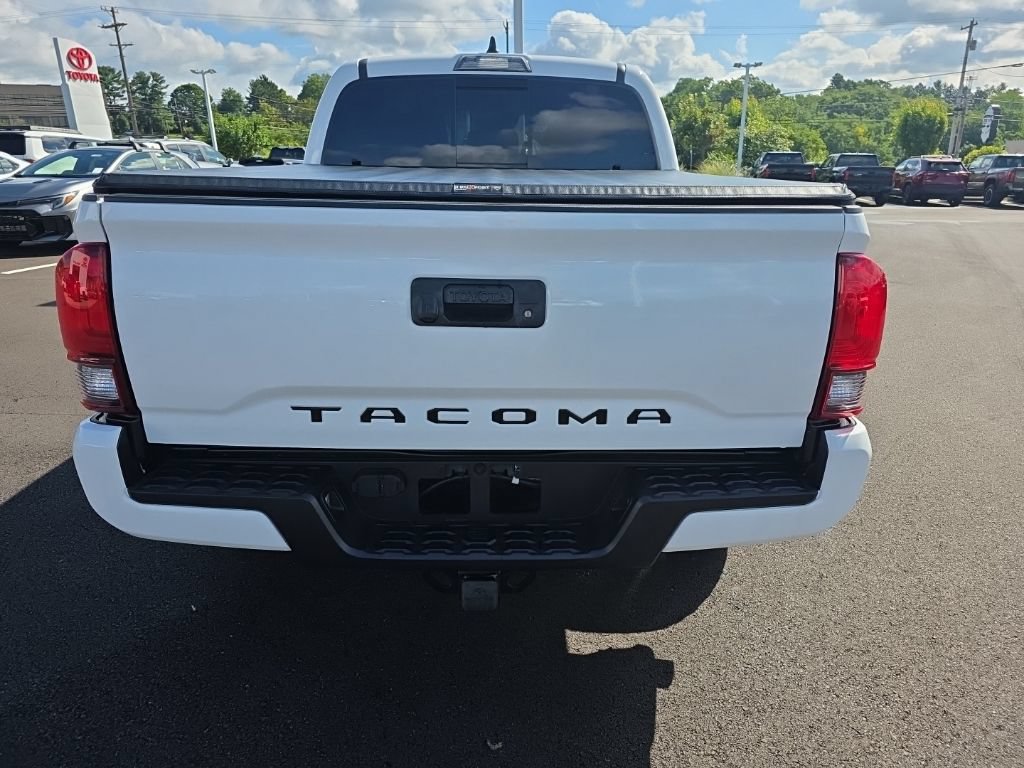 Used 2023 Toyota Tacoma SR5 w/ Technology Package AWD/4WD image 5