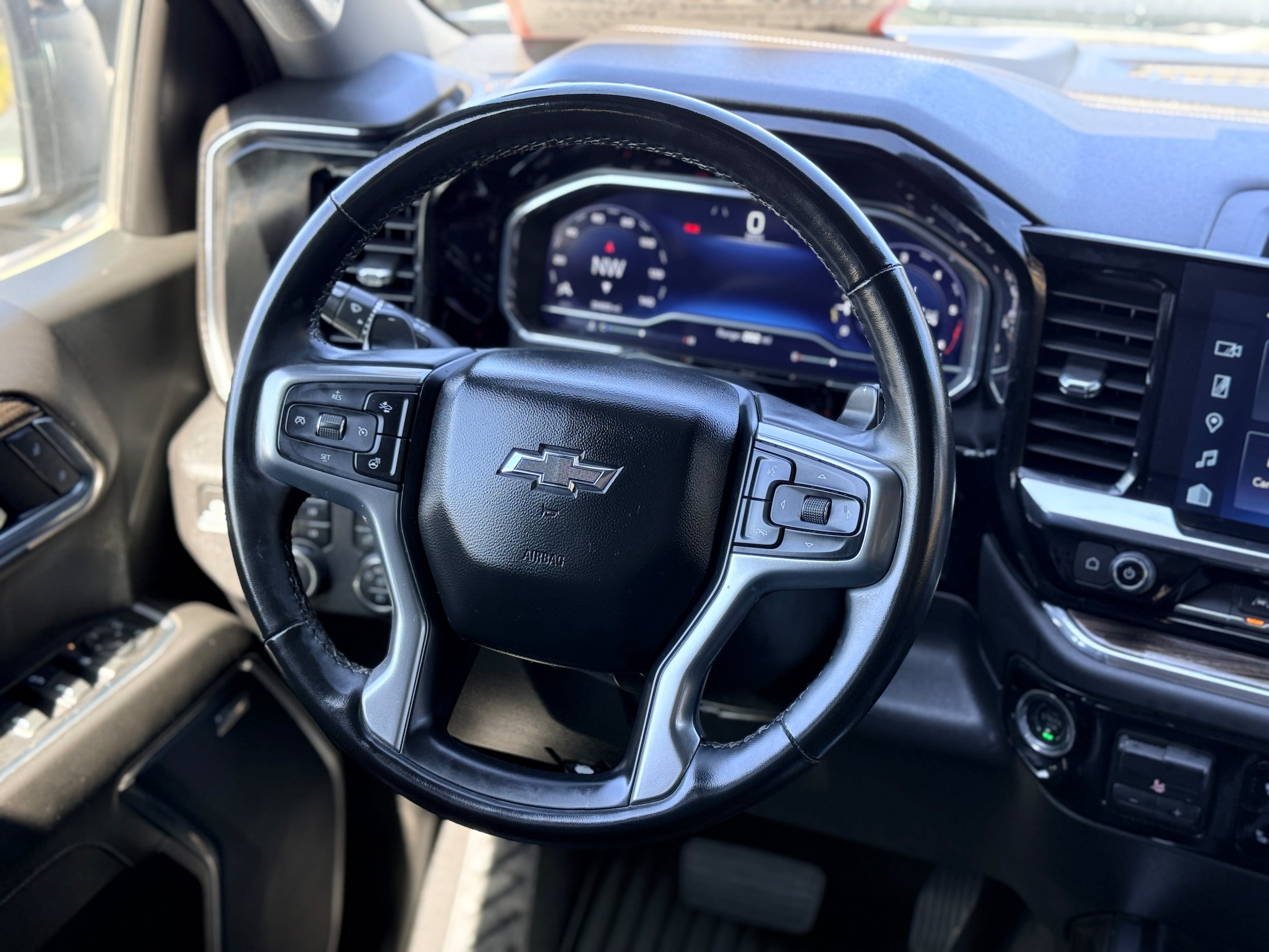 Used 2023 Chevrolet Silverado 1500 LT Trail Boss w/ LT Trail Boss Premium Package AWD/4WD image 19