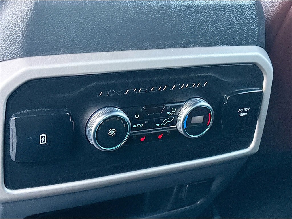 Used 2024 Ford Expedition Max Limited image 26