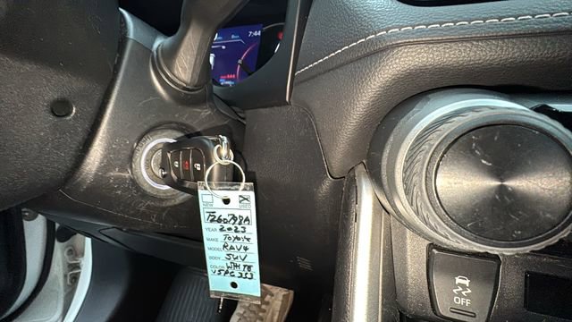Used 2023 Toyota RAV4 LE AWD/4WD image 15