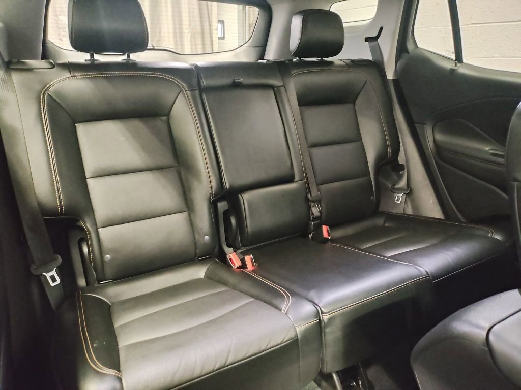 Used 2020 GMC Terrain SLT w/ Preferred Package image 11