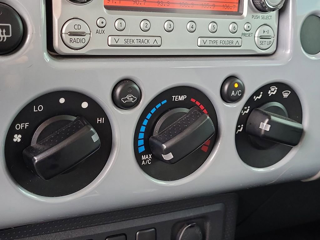 Used 2013 Toyota FJ Cruiser 4WD image 30