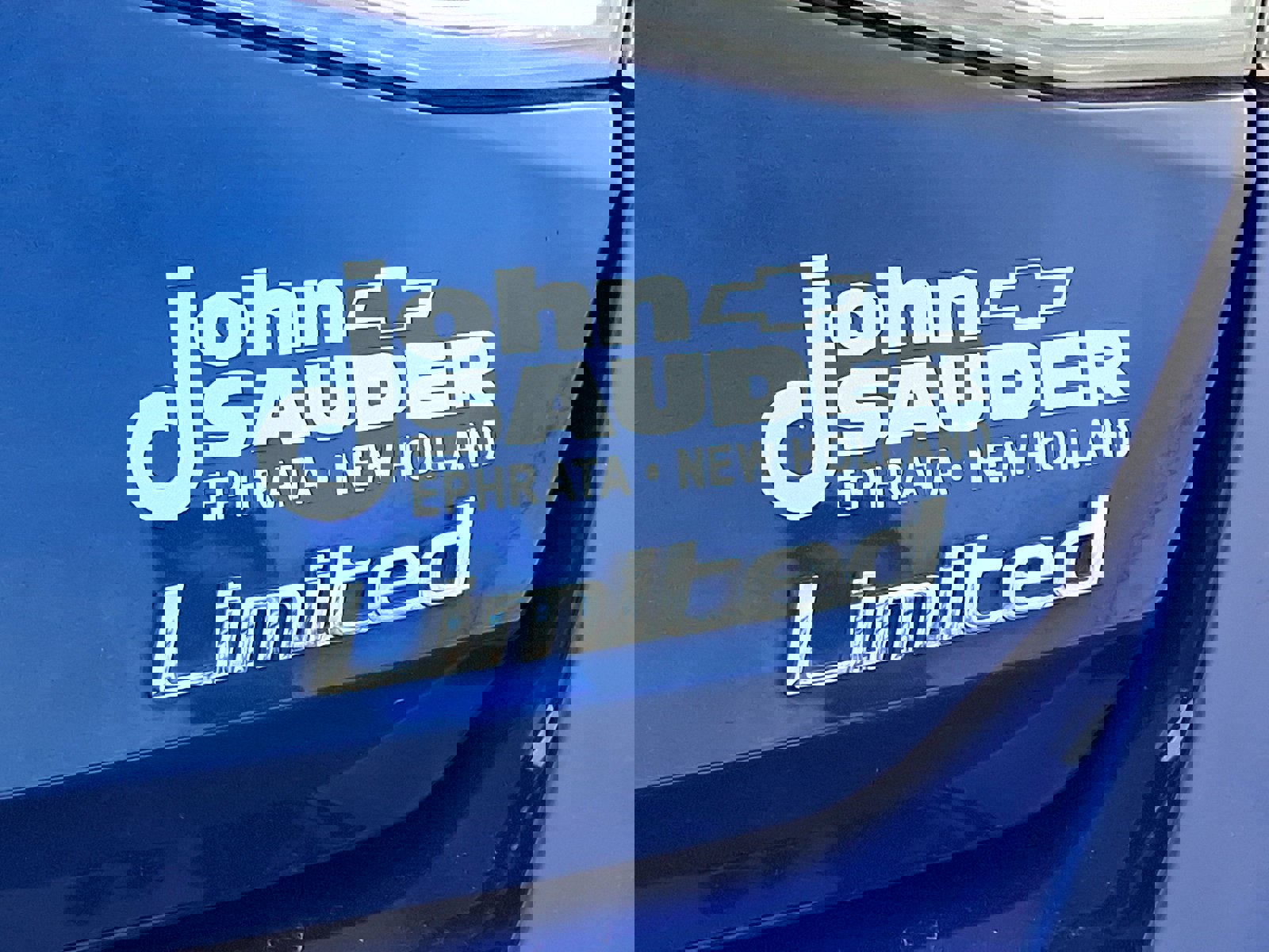 Used 2023 Hyundai Elantra Limited image 36