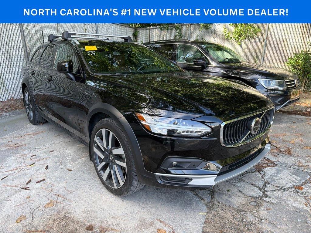 Certified 2024 Volvo V90 B6 Cross Country Plus w/ Protection Package Premier