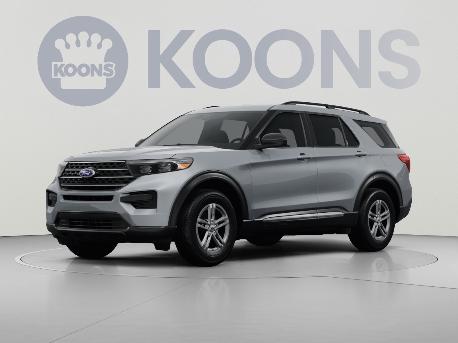 Used 2024 Ford Explorer XLT w/ Equipment Group 202A AWD/4WD image 1