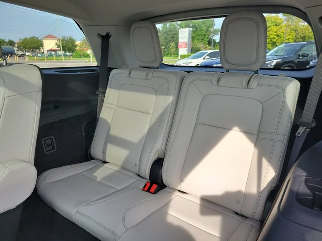 Used 2025 Lincoln Aviator Reserve w/ Illumination Package RWD image 12