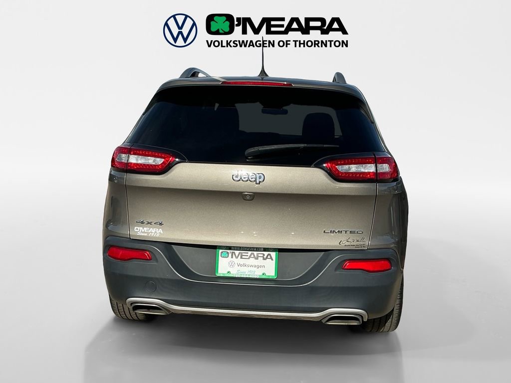 Used 2017 Jeep Cherokee Limited image 4