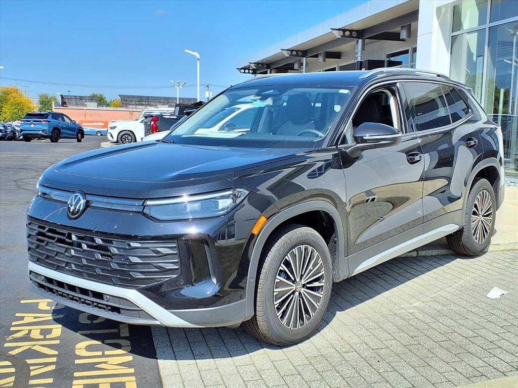New 2025 Volkswagen Tiguan S image 3