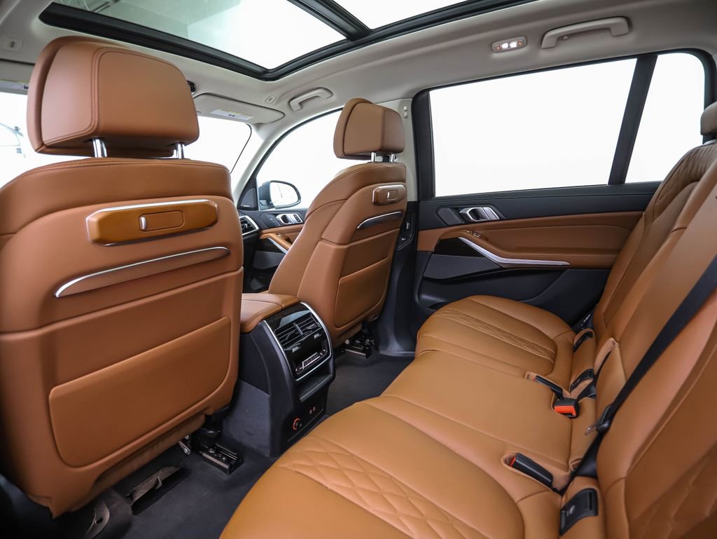 Certified 2024 BMW X7 xDrive40i image 21