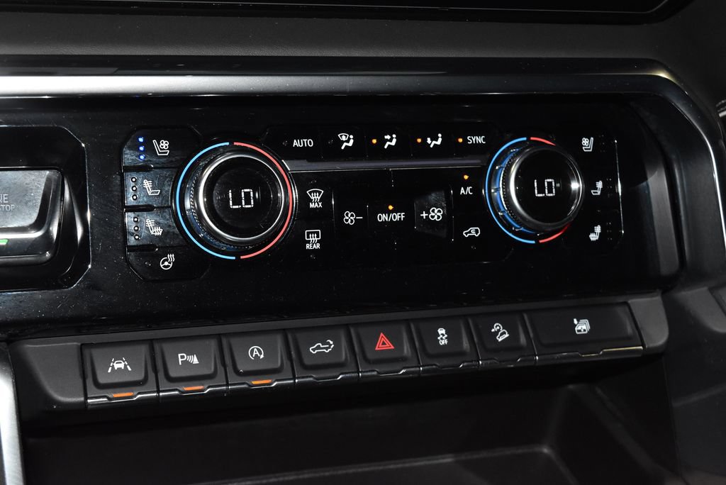 Used 2024 GMC Sierra 1500 Denali Ultimate AWD/4WD image 13