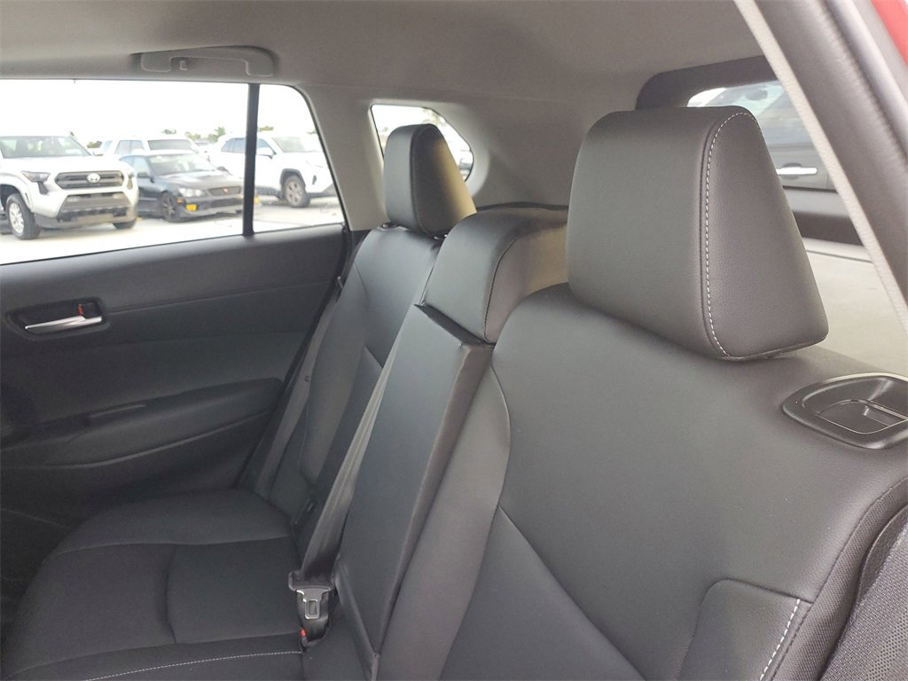 Used 2023 Toyota Corolla Cross XLE image 14