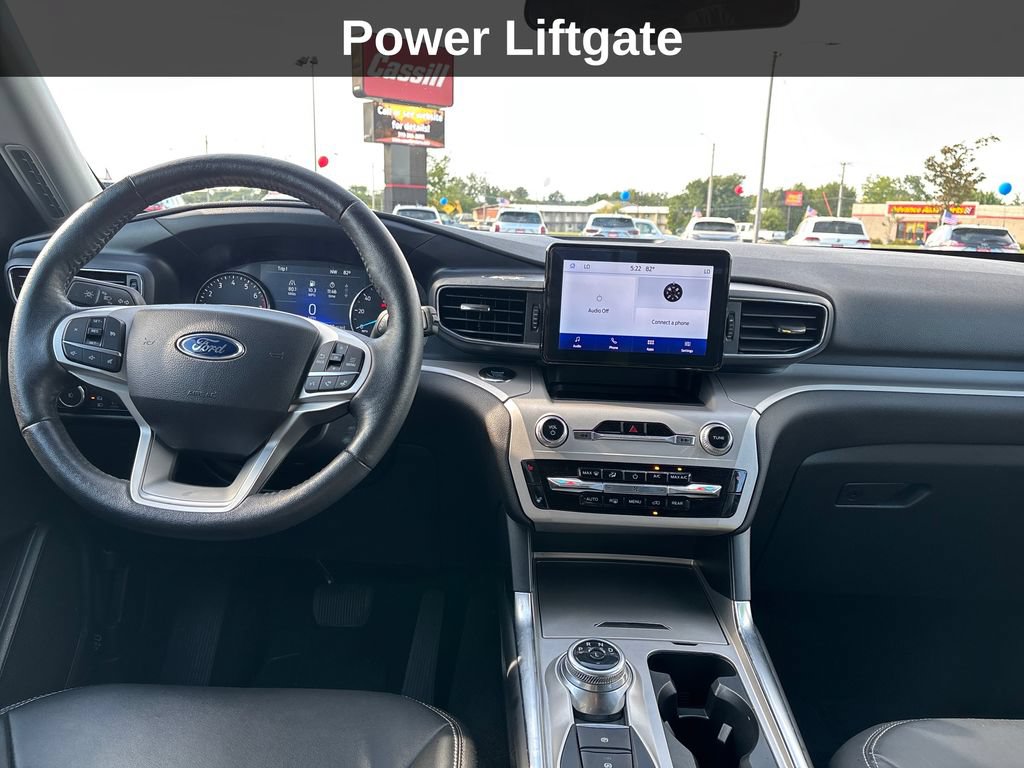 Used 2024 Ford Explorer XLT w/ Equipment Group 202A AWD/4WD image 16
