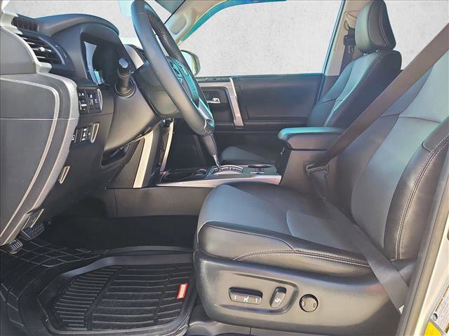 Used 2022 Toyota 4Runner SR5 Premium image 17