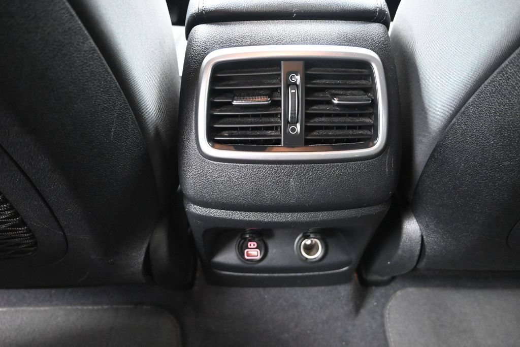 Used 2020 Kia Sorento FWD V6 image 28