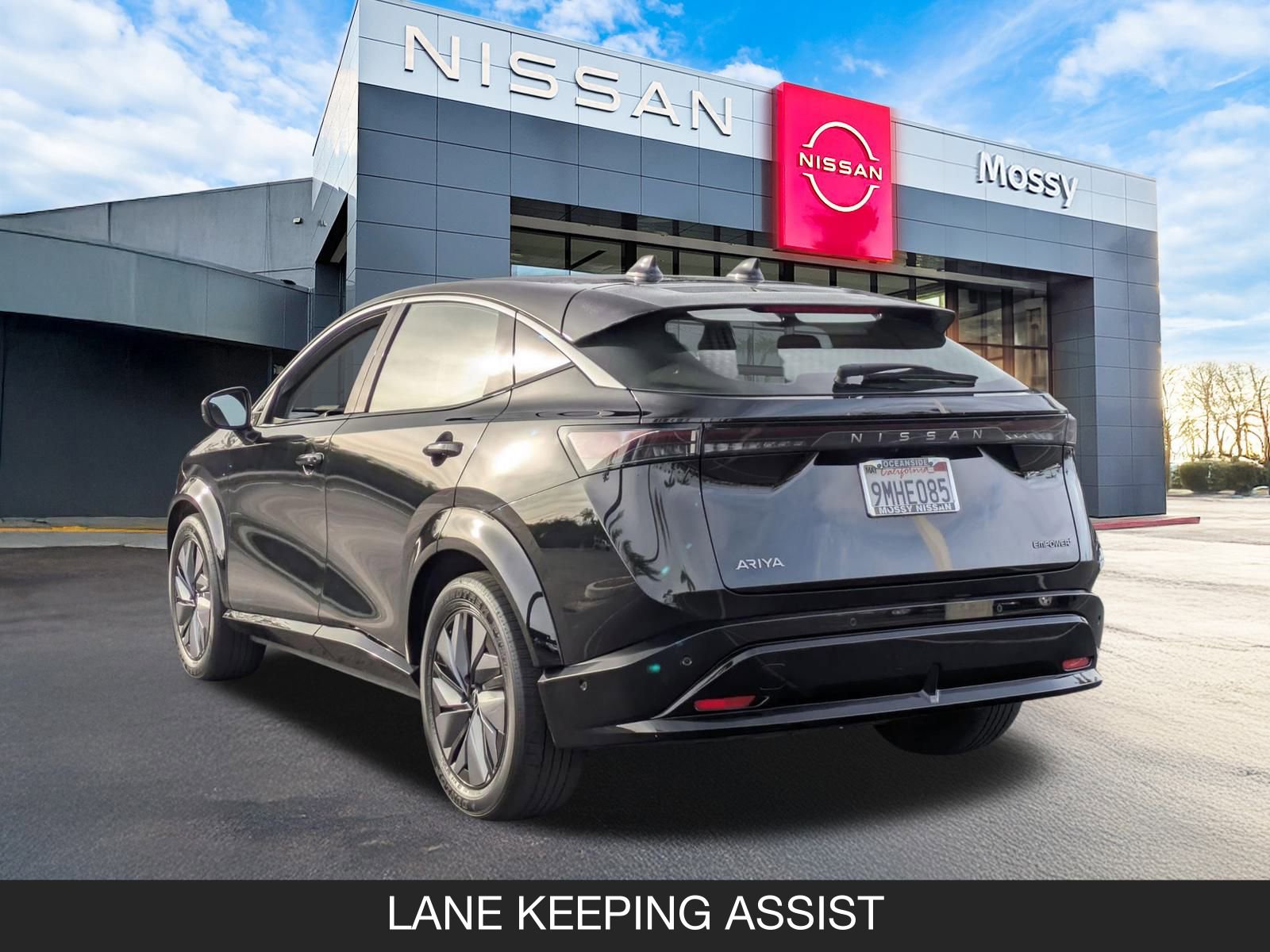 Used 2023 Nissan Ariya FWD image 7