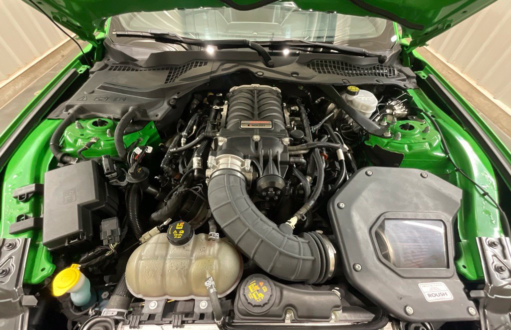 Used 2019 Ford Mustang GT Premium w/ Performance Package - Level 2 RWD image 13